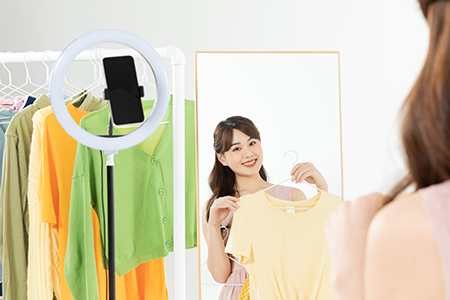 1591933620549313.jpg 直播卖货.jpg