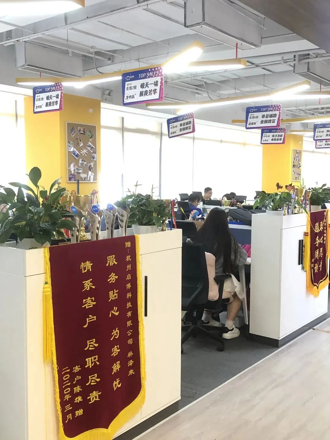 1667372976695089.jpg 1667372976695089.jpg